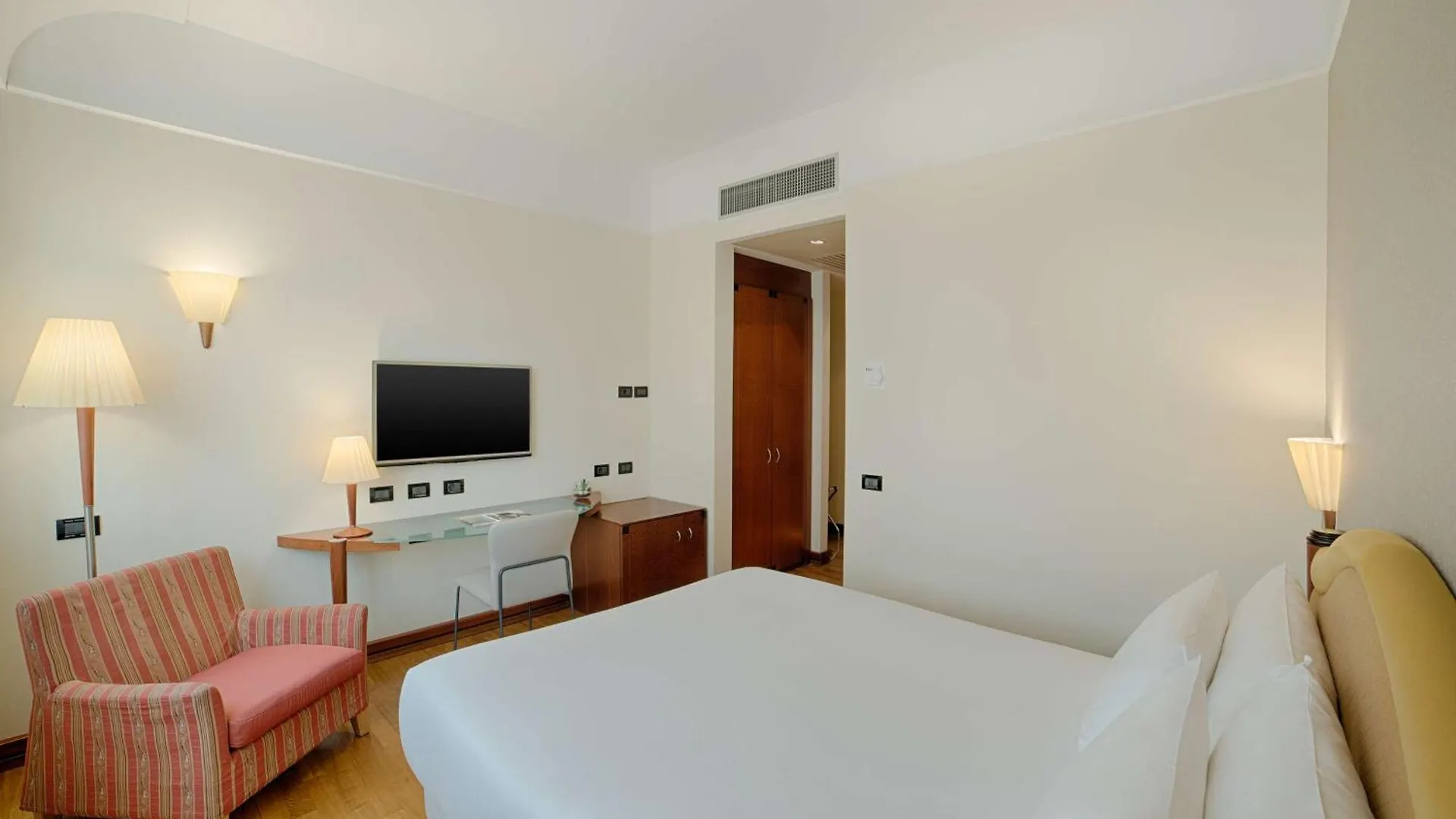 Nh Milano Machiavelli Hotel 4*, Milan